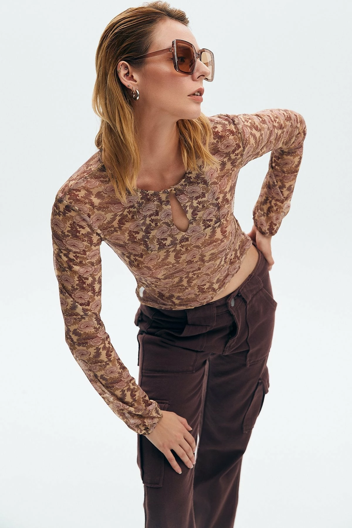 Solado Mesh Print Keyhole Long Sleeve Top 5 Solado Mesh Print Keyhole Long Sleeve Top - Image 3