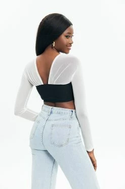 Alternative view of Solado Mesh Splicing Zipper Front Crop Top