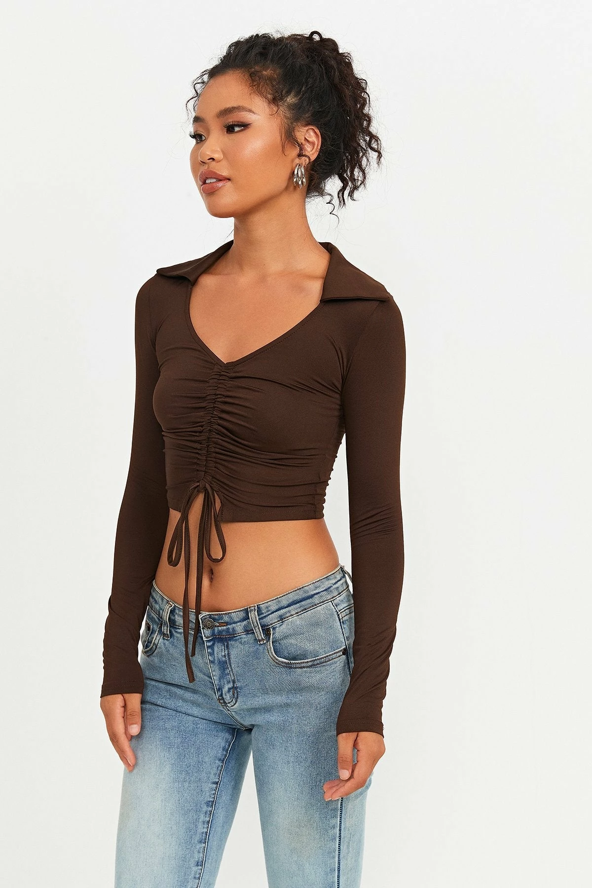 Solado Plunging Neck Drawstring Ruched Solid Crop Top 4 Solado Plunging Neck Drawstring Ruched Solid Crop Top - Image 2