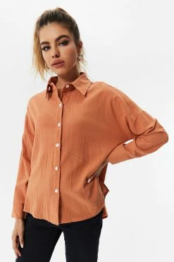 Solado Curved Hem Solid Long Sleeve Blouse 23 Solado Curved Hem Solid Long Sleeve Blouse -SOLADO Shop jpeg 8e24a4b8 c340 4f09 9d13 c22e272e6db8 1800x1800