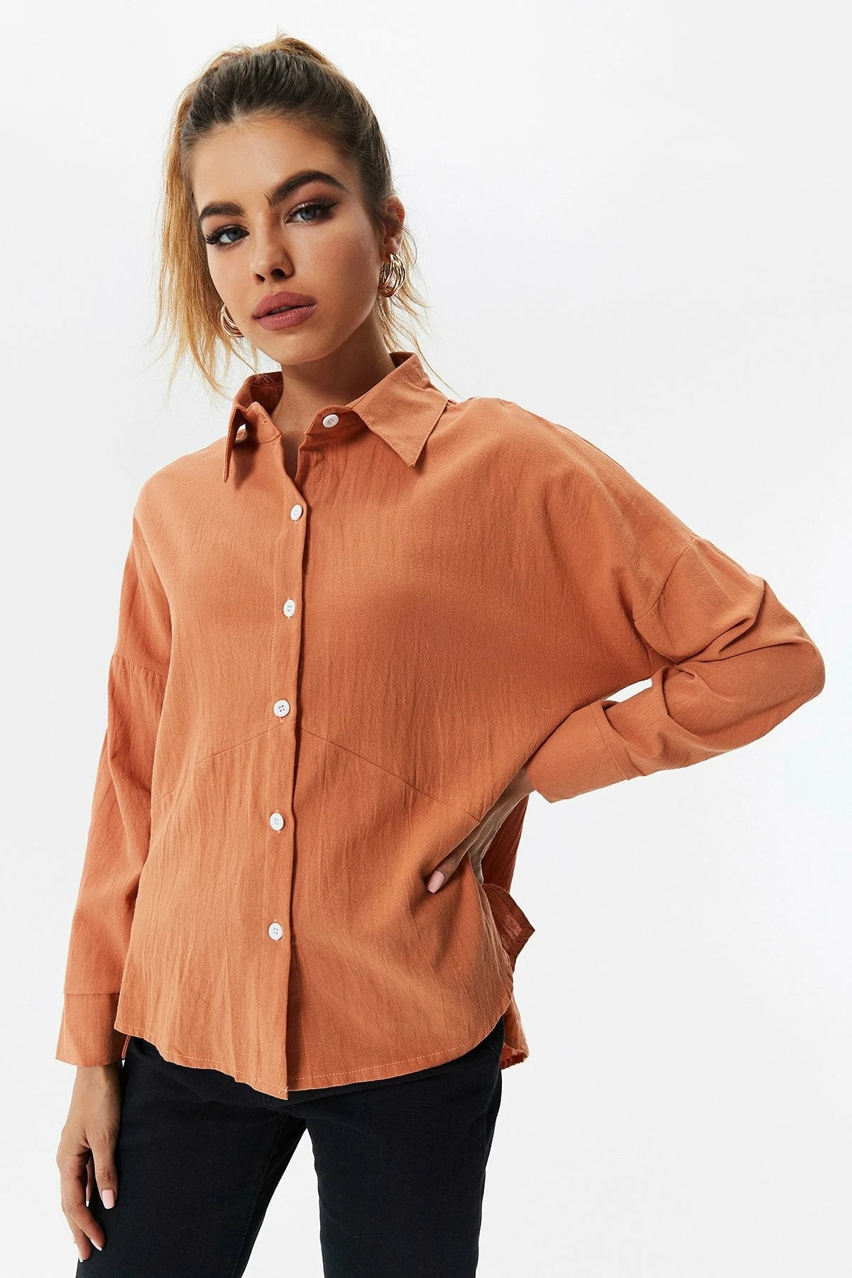 Solado Curved Hem Solid Long Sleeve Blouse 12 Solado Curved Hem Solid Long Sleeve Blouse - Image 10