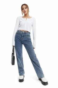Solado Botton Front Crop Long Sleeve Top 11 Solado Botton Front Crop Long Sleeve Top -SOLADO Shop jpeg 90554e87 5476 4d0d 8b2c 46912aa350a1 1800x1800