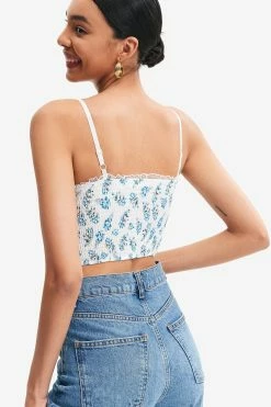 Alternative view of Solado Floral Print Lace Up Asymmetric Hem Crop Top