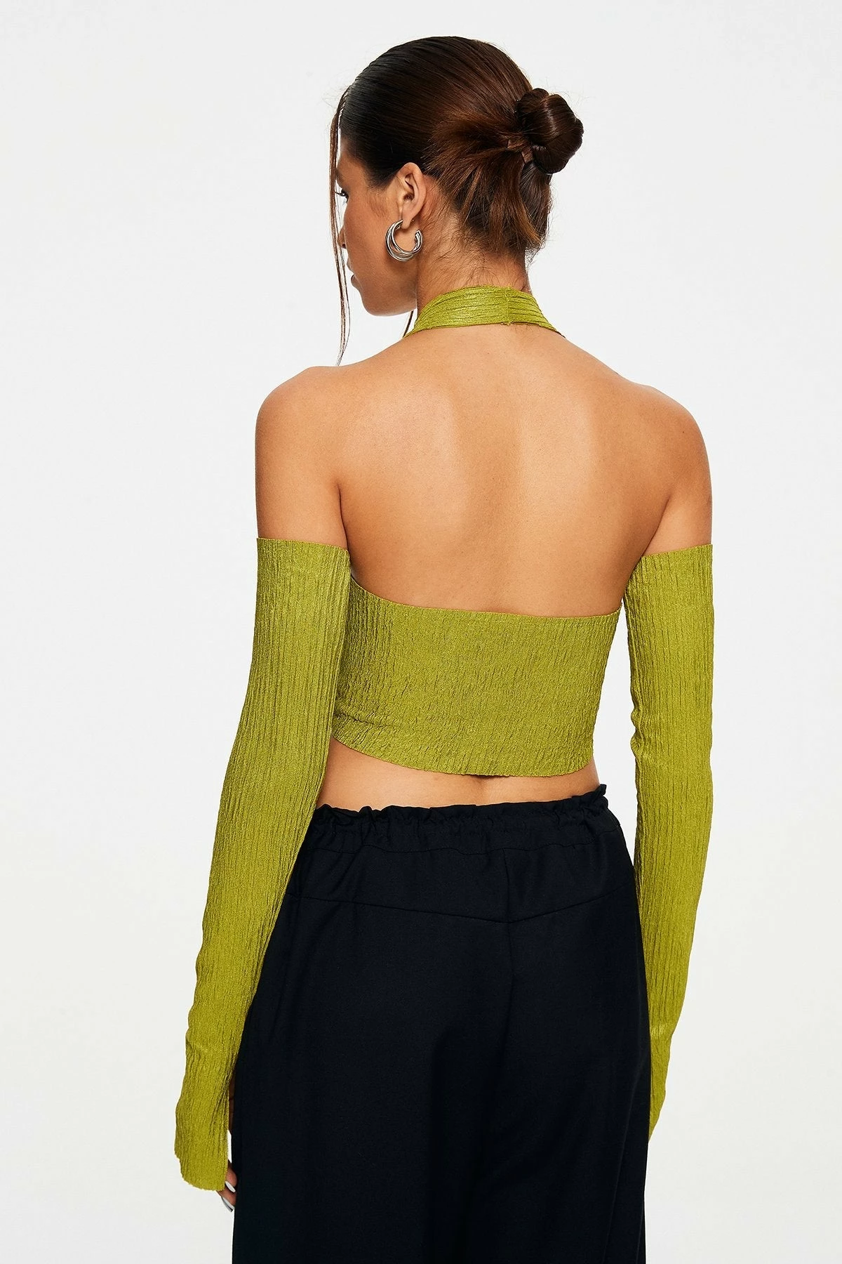 Solado Halter Neck Drawstring Ruched Long Sleeve Top With Oversleeve 5 Solado Halter Neck Drawstring Ruched Long Sleeve Top With Oversleeve - Image 3