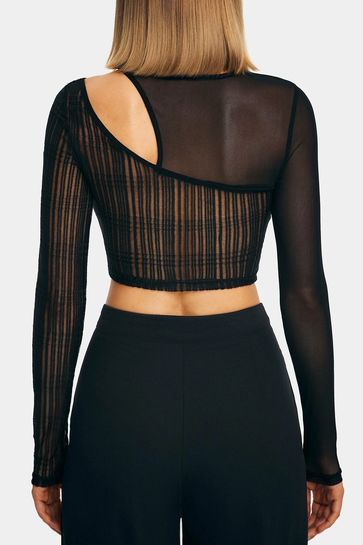 SOLADO Mesh Splicing Ripped Cut Out Long Sleeve Top 9 SOLADO Mesh Splicing Ripped Cut Out Long Sleeve Top - Image 7