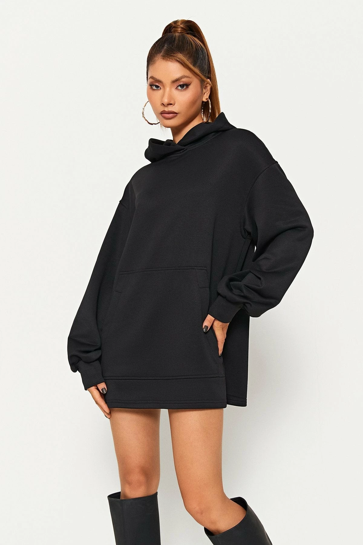 SOLADO Drop Shoulder Kangaroo Pocket Long Sleeve Hoodie 5 SOLADO Drop Shoulder Kangaroo Pocket Long Sleeve Hoodie - Image 3