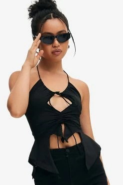 Solado Halter Neck Cut Out Asymmetrical Hem Backless Crop Top 9 Solado Halter Neck Cut Out Asymmetrical Hem Backless Crop Top -SOLADO Shop jpeg 9b0501d1 7c7f 4031 979b 6c3ff42a67b8 1800x1800