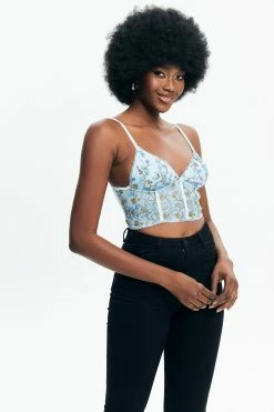 Solado Mesh Jacquard Boning Cami Crop Top 9 Solado Mesh Jacquard Boning Cami Crop Top -SOLADO Shop jpeg 9e20e75b 42bc 44d2 b3a4 82f28e7c58de 1800x1800