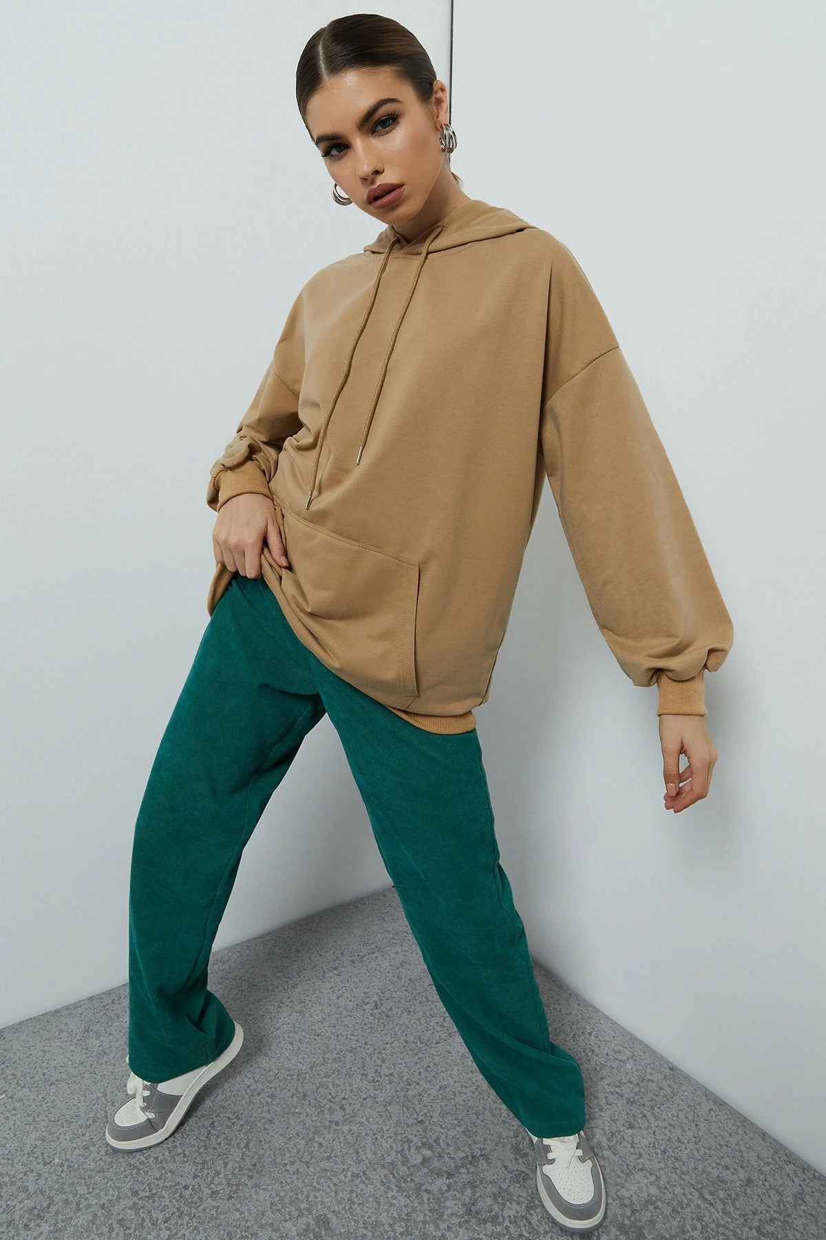 Solado Drawstring Elasticity Hem Hoodie 7 Solado Drawstring Elasticity Hem Hoodie - Image 5