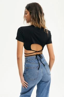 Solado Plunging Neck Cross Tie Back Crop Top -SOLADO Shop jpeg a2214e28 2f63 46e4 8397 68e85f00542c 1800x1800