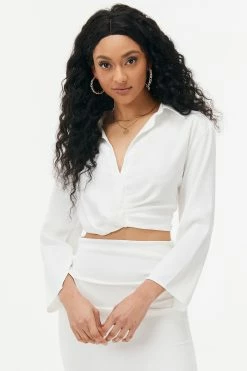 Solado Lapel Neck Ruched Solid Crop Top