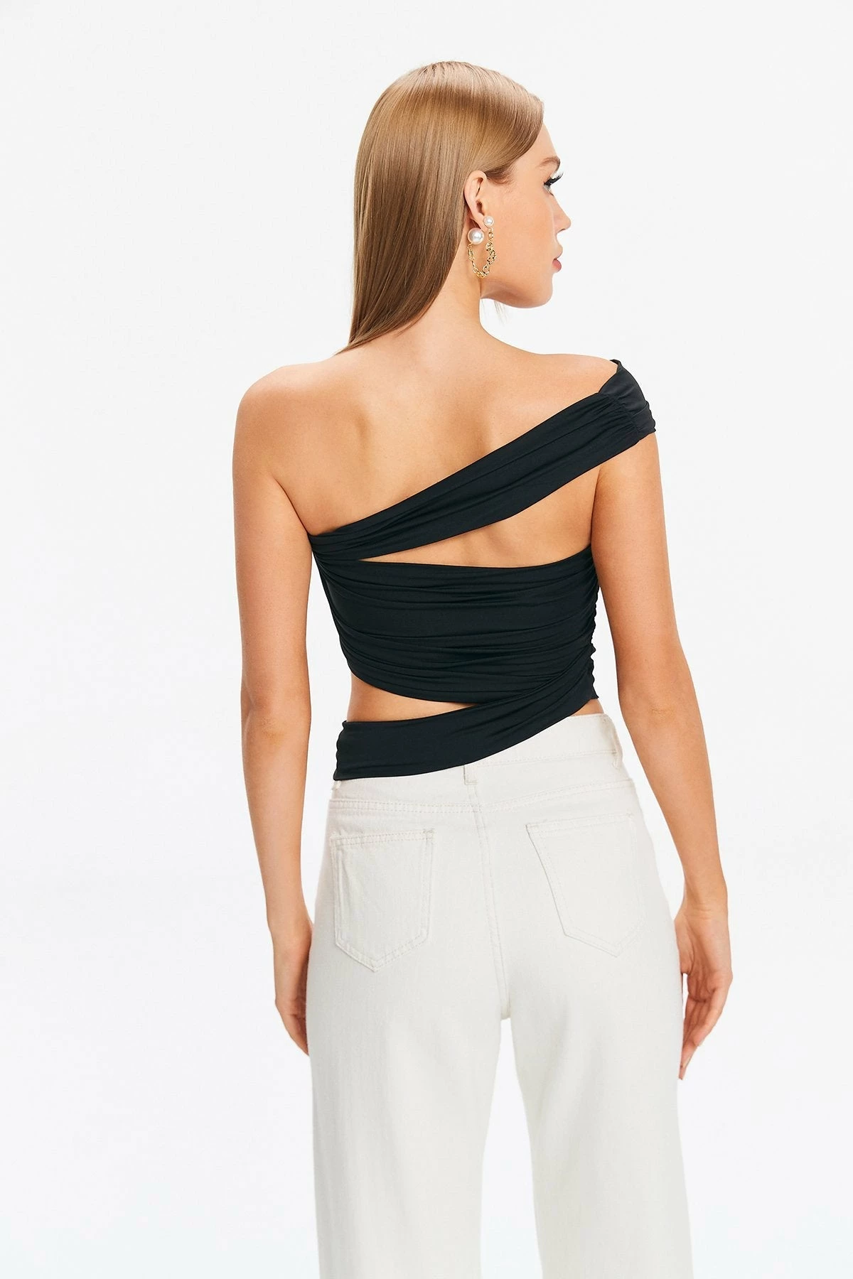 Solado Asymmetrical Neck Cut Out Crop Top 4 Solado Asymmetrical Neck Cut Out Crop Top - Image 2