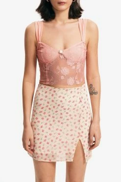 Solado Floral Lace Splicing Backless Mesh Crop Top 16 Solado Floral Lace Splicing Backless Mesh Crop Top -SOLADO Shop jpeg a3b644b0 9ba0 406b b050 2a8ab689073c 1800x1800