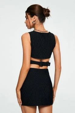 Solado Striped Print Split Hem Buckled Detail Crop Top -SOLADO Shop jpeg a3c8c0e6 be2b 4d8b a6a7 0717a4b30fef 1800x1800