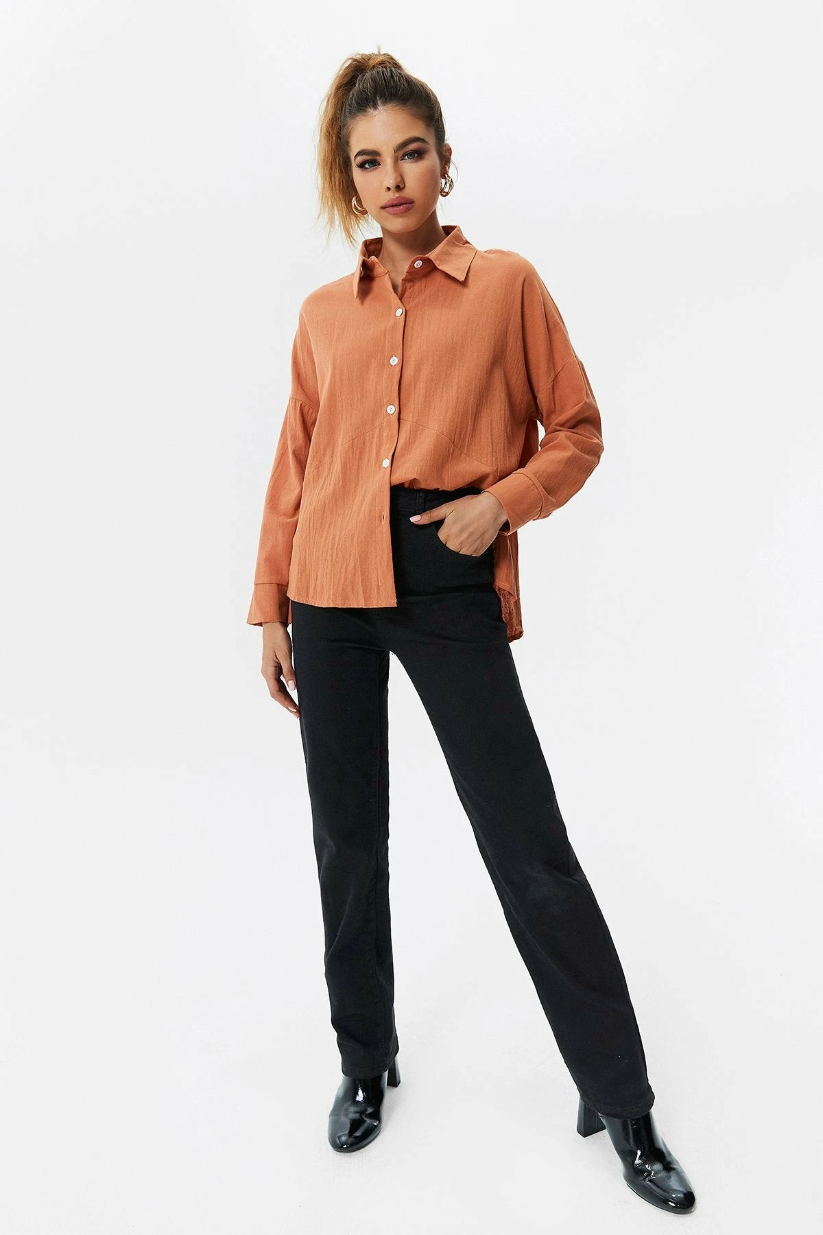 Solado Curved Hem Solid Long Sleeve Blouse 14 Solado Curved Hem Solid Long Sleeve Blouse - Image 12