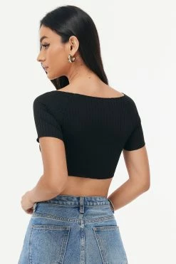 Solado Solid Ribbed Short Sleeve Crop Top -SOLADO Shop jpeg a5395ff4 0157 42e0 9cbb d1ad41e20924 1800x1800