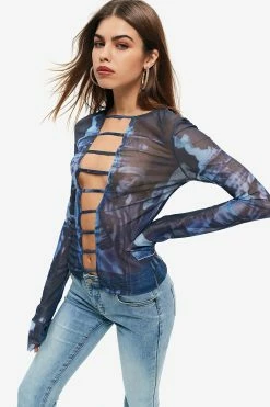 Solado Abstract Print Cut Out Long Sleeve Top -SOLADO Shop jpeg aceb9eec ebc6 431f b88a 46347baf5781 1800x1800