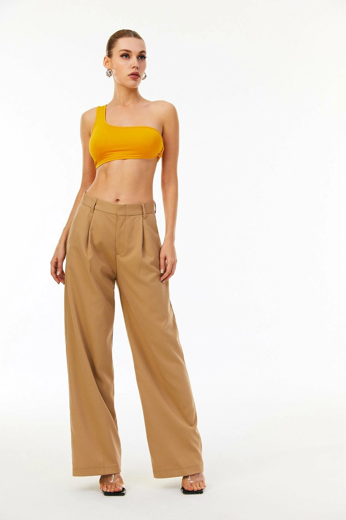 Solado Asymmetrical Neck One Shoulder Crop Tank Top 7 Solado Asymmetrical Neck One Shoulder Crop Tank Top - Image 5