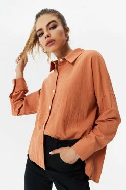 Solado Curved Hem Solid Long Sleeve Blouse 24 Solado Curved Hem Solid Long Sleeve Blouse -SOLADO Shop jpeg af142bcf 762c 44e8 abf7 2c9e6b25ed99 1800x1800
