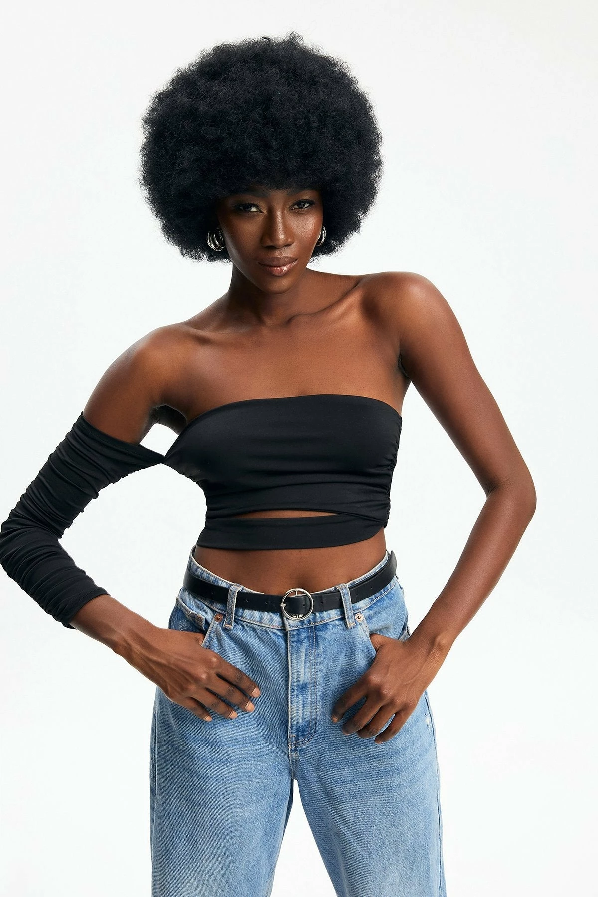 Solado Cut Out Off Shoulder Long Sleeve Blouse 5 Solado Cut Out Off Shoulder Long Sleeve Blouse - Image 3