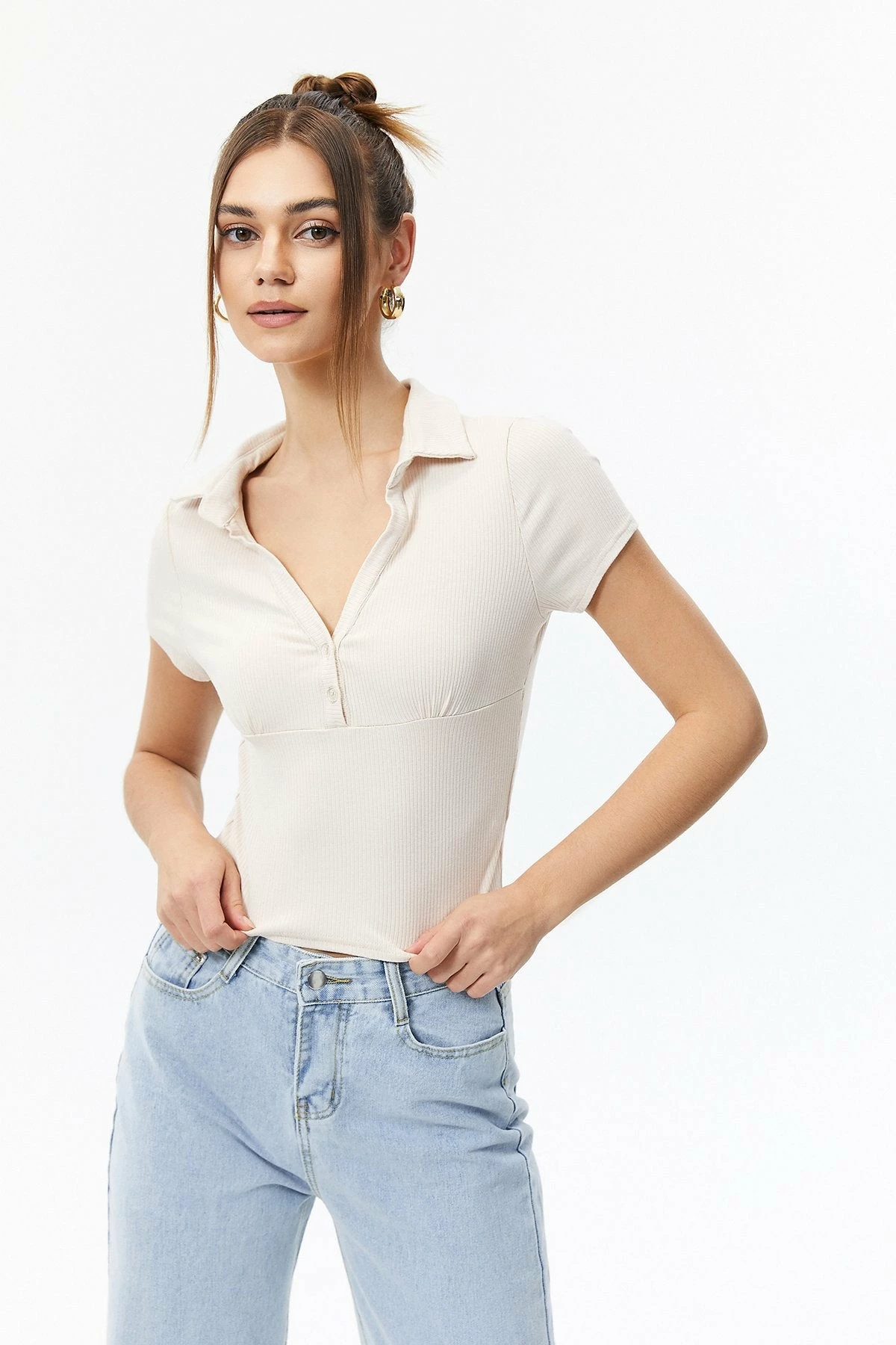 Solado Polo Neck Ribbed Short Sleeve Crop Top 5 Solado Polo Neck Ribbed Short Sleeve Crop Top - Image 3