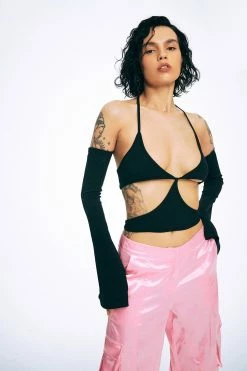 Solado Plunging Neck Cut Out Tie Backless Crop Top With Oversleeve 12 Solado Plunging Neck Cut Out Tie Backless Crop Top With Oversleeve -SOLADO Shop jpeg b4269db5 0706 478a 9182 de03cef4f764 1800x1800