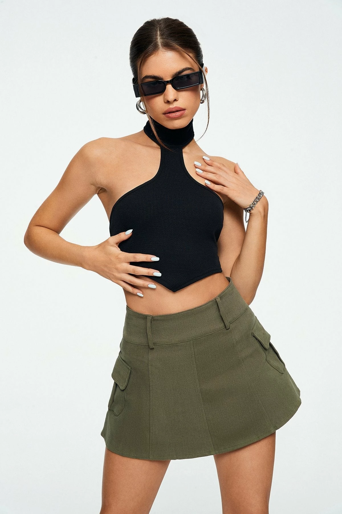 Solado Asymmetrical Hem Backless Ribbed Crop Top 3 Solado Asymmetrical Hem Backless Ribbed Crop Top