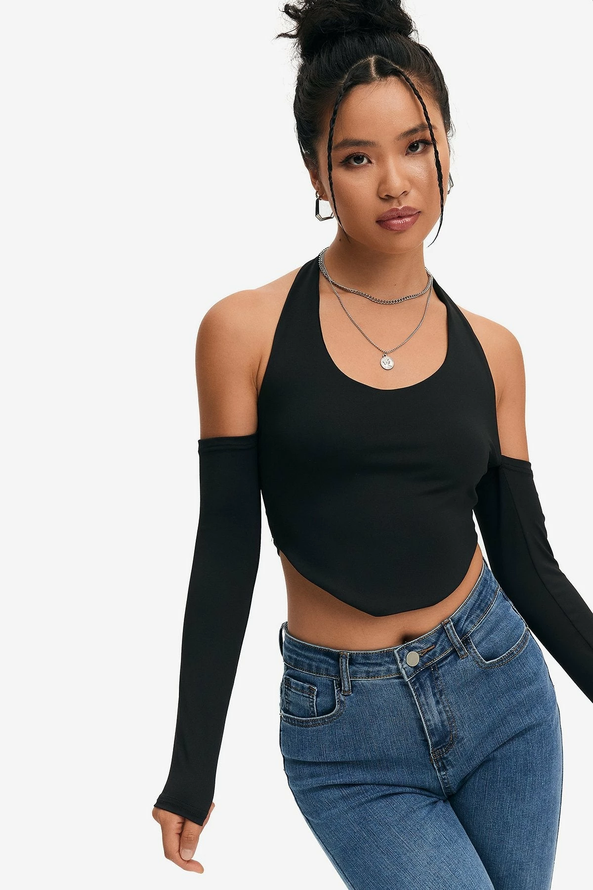 Solado Cold Shoulder Backless Curved Hem Crop Top 5 Solado Cold Shoulder Backless Curved Hem Crop Top - Image 3