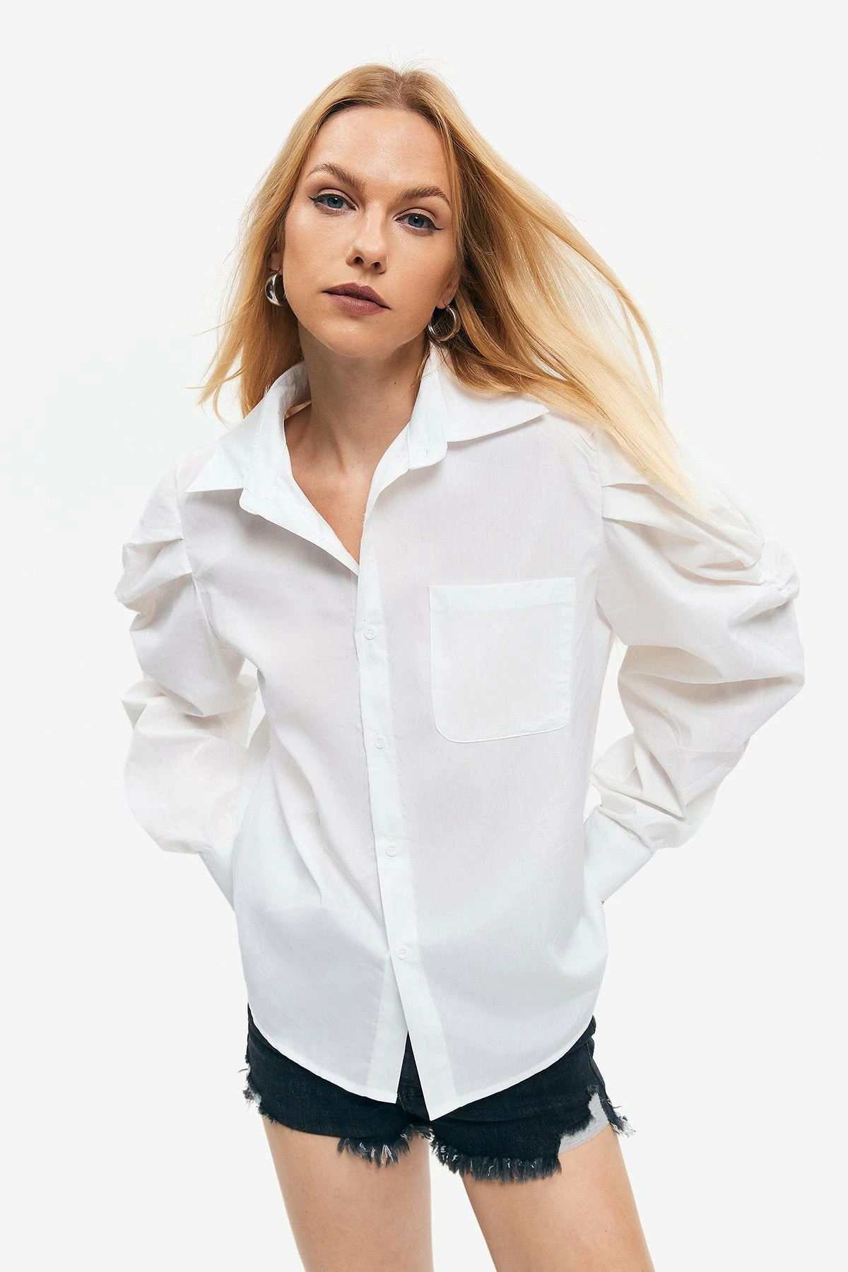 Solado Single Breasted Lapel Neck Solid Puff Sleeve Shirt 4 Solado Single Breasted Lapel Neck Solid Puff Sleeve Shirt - Image 2