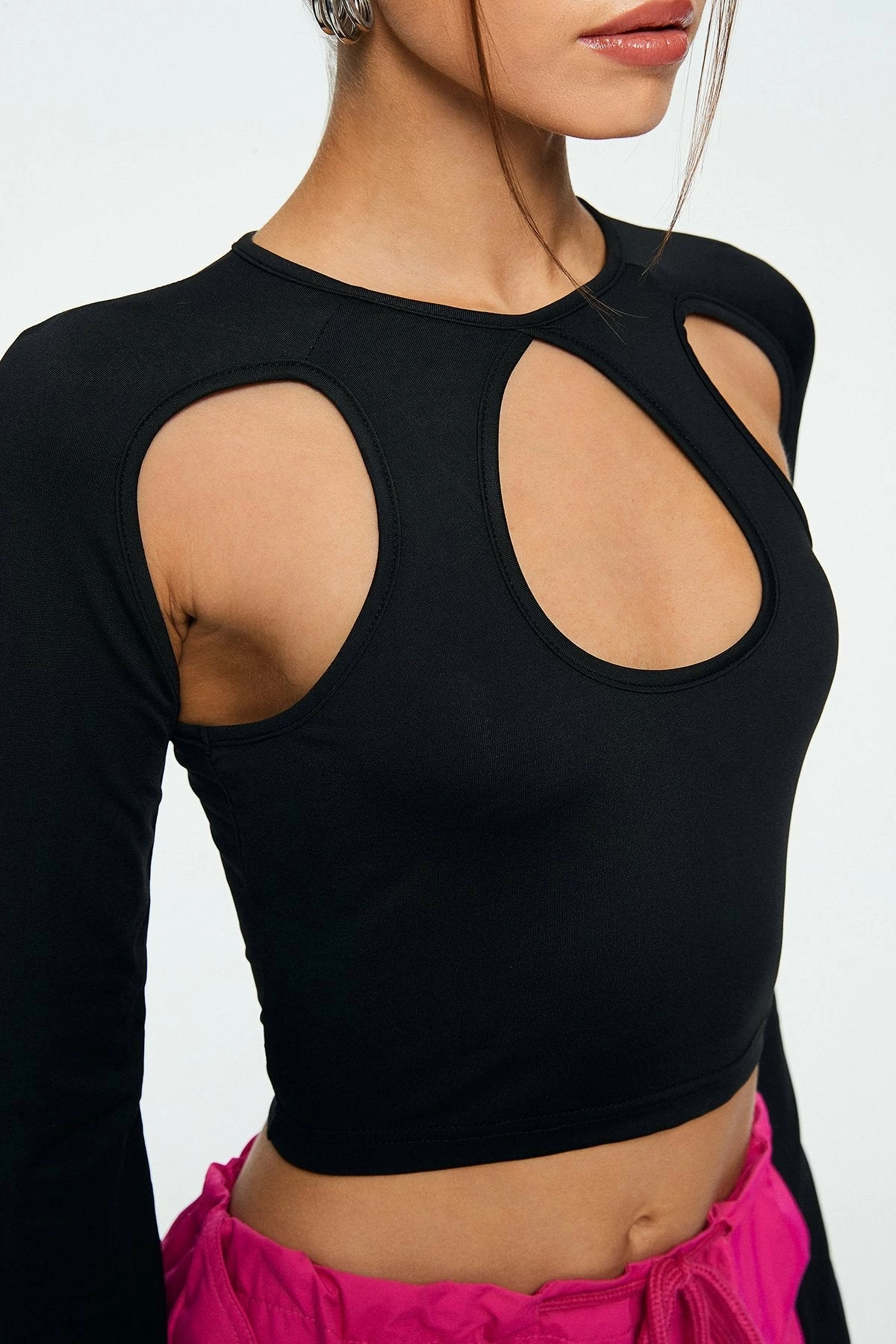 Solado Solid Cut Out Thumb Hole Long Sleeve Top 6 Solado Solid Cut Out Thumb Hole Long Sleeve Top - Image 4