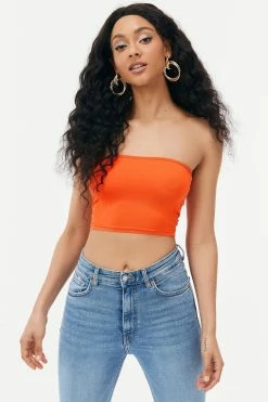 Solado Off Shoulder Tube Solid Crop Top