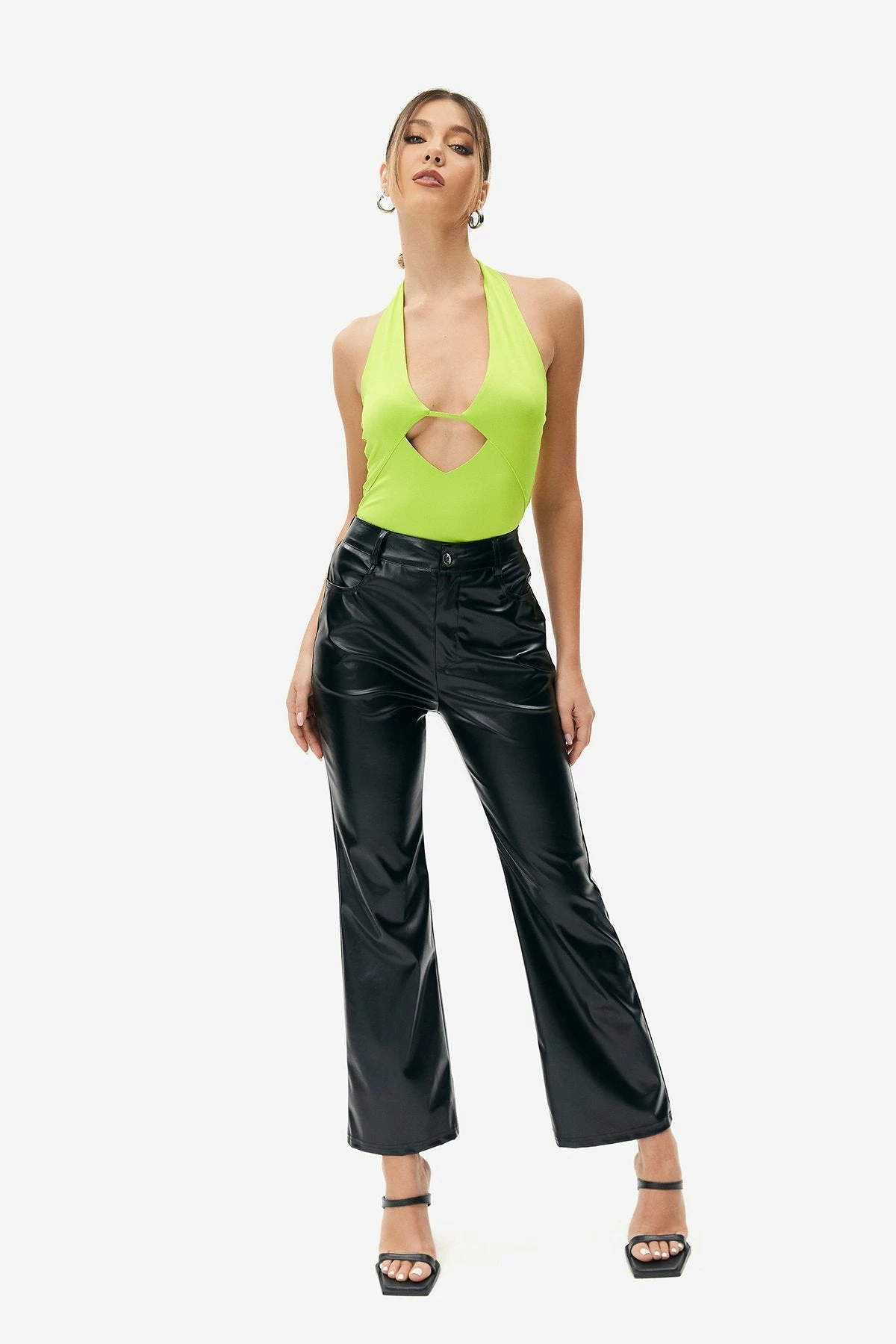 Solado Plunging Neck Cut Out Backless Crop Top 6 Solado Plunging Neck Cut Out Backless Crop Top - Image 4