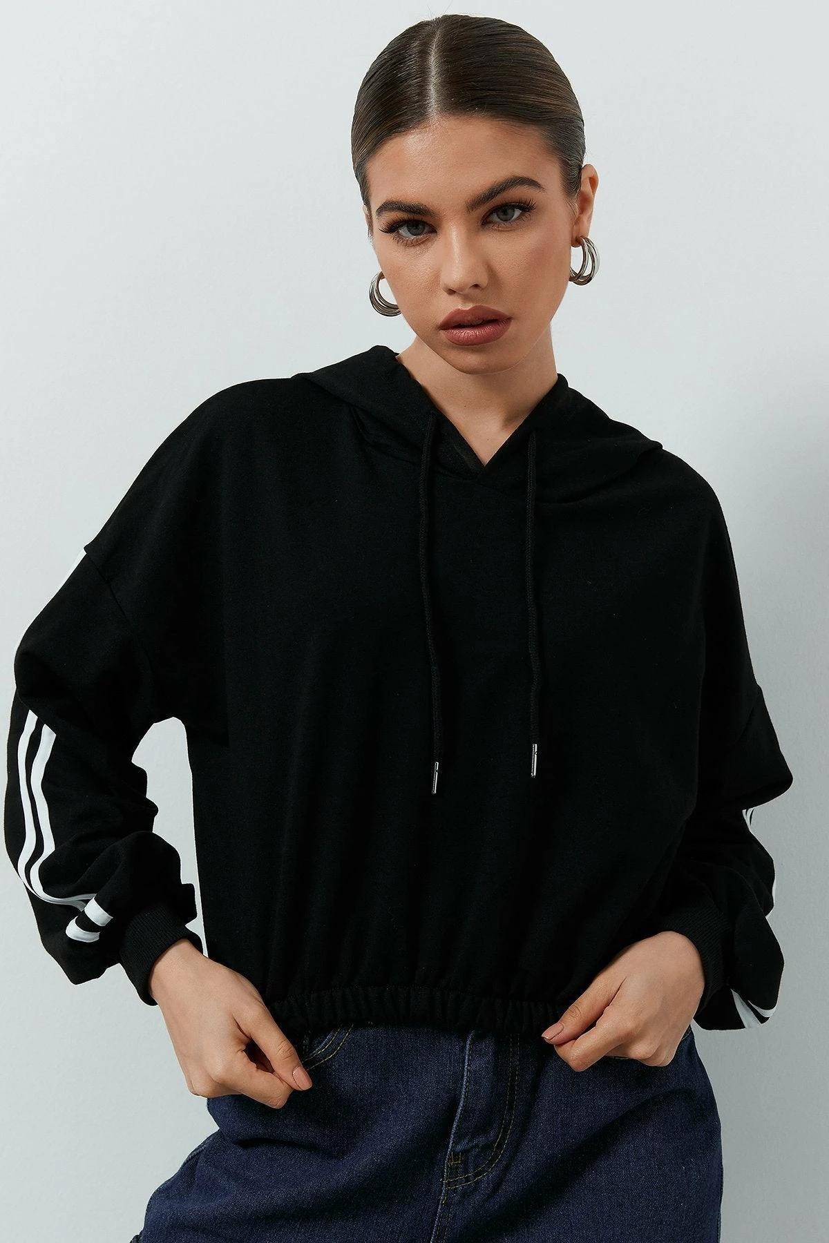 Solado Striped Print Crop Hoodie 9 Solado Striped Print Crop Hoodie - Image 7