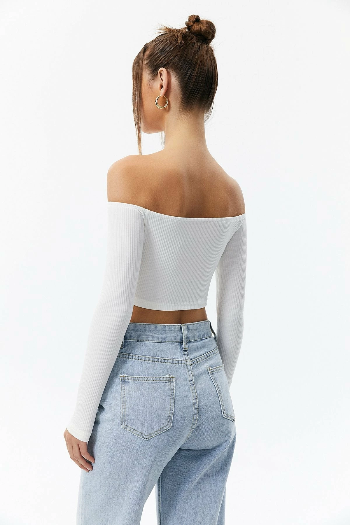 Solado Off Shoulder Solid Crop Long Sleeve Top 4 Solado Off Shoulder Solid Crop Long Sleeve Top - Image 2