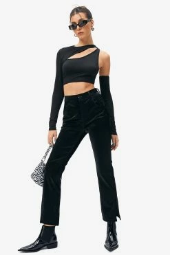 SOLADO Cut Out Cold Shoulder Long Sleeve Top 15 SOLADO Cut Out Cold Shoulder Long Sleeve Top -SOLADO Shop jpeg bf63ea3f ec91 4b62 a1e8 9884f7ee40ad 1800x1800