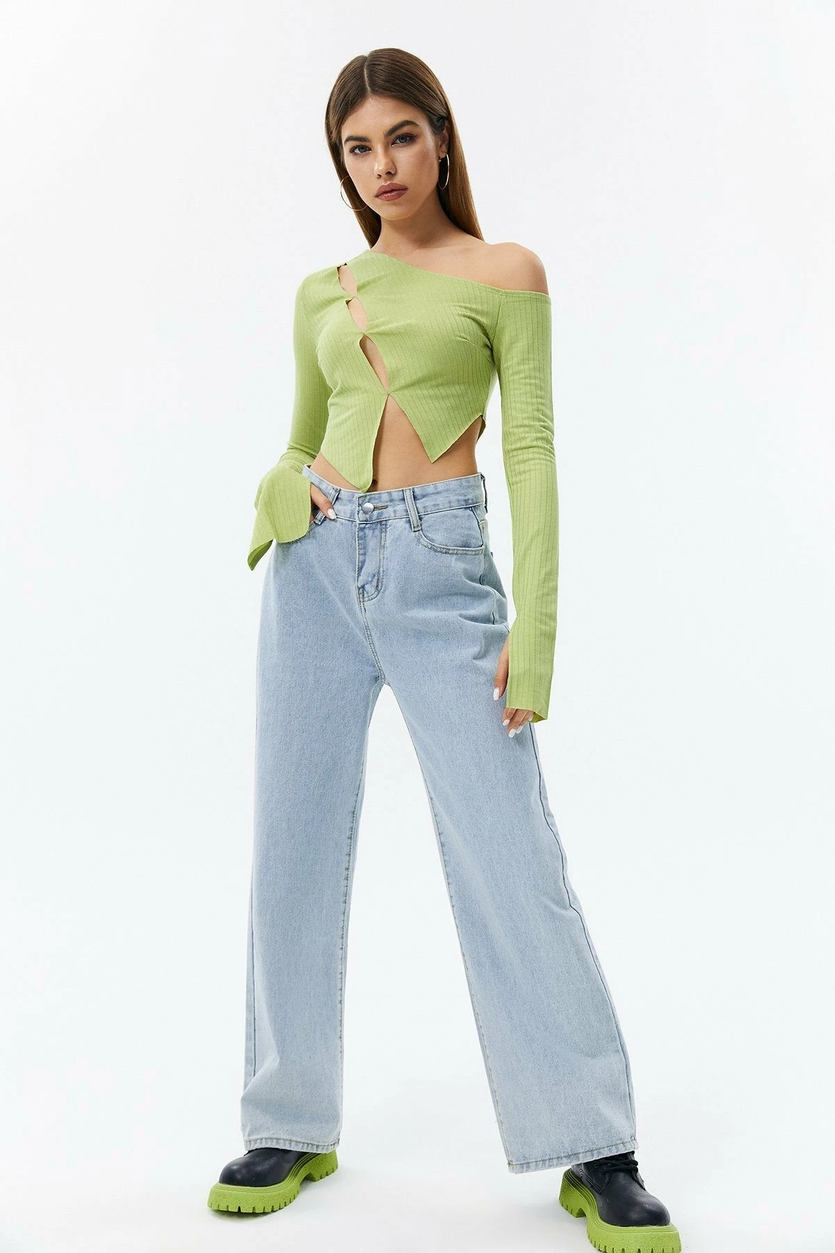 Solado Asymmetrical Cut Out One Shoulder Crop Top 6 Solado Asymmetrical Cut Out One Shoulder Crop Top - Image 4