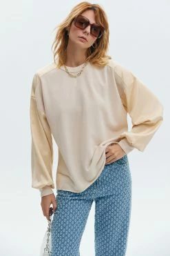 Solado Solid Drop Shoulder Hoodie