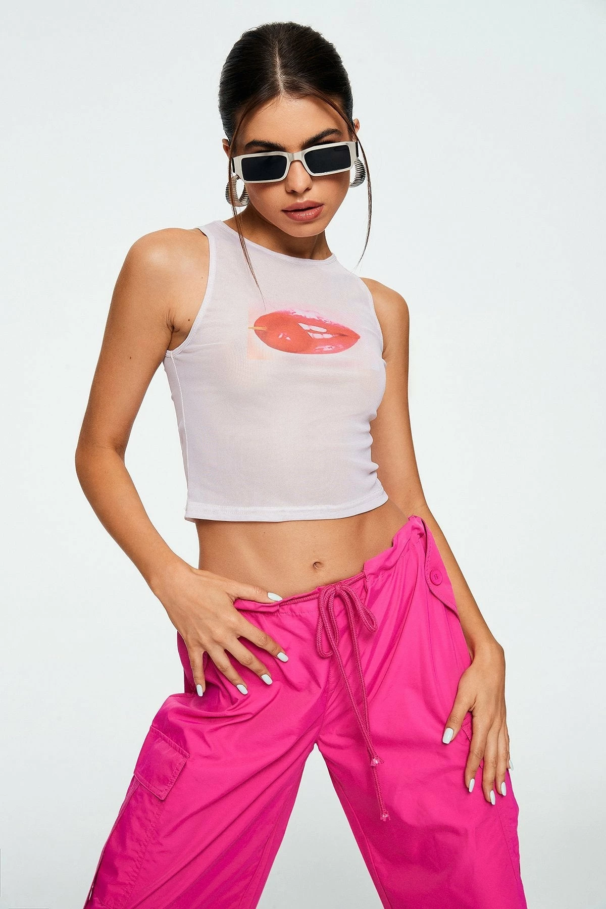 Solado Lips Print Sleeveless Mesh Tank Top 3 Solado Lips Print Sleeveless Mesh Tank Top