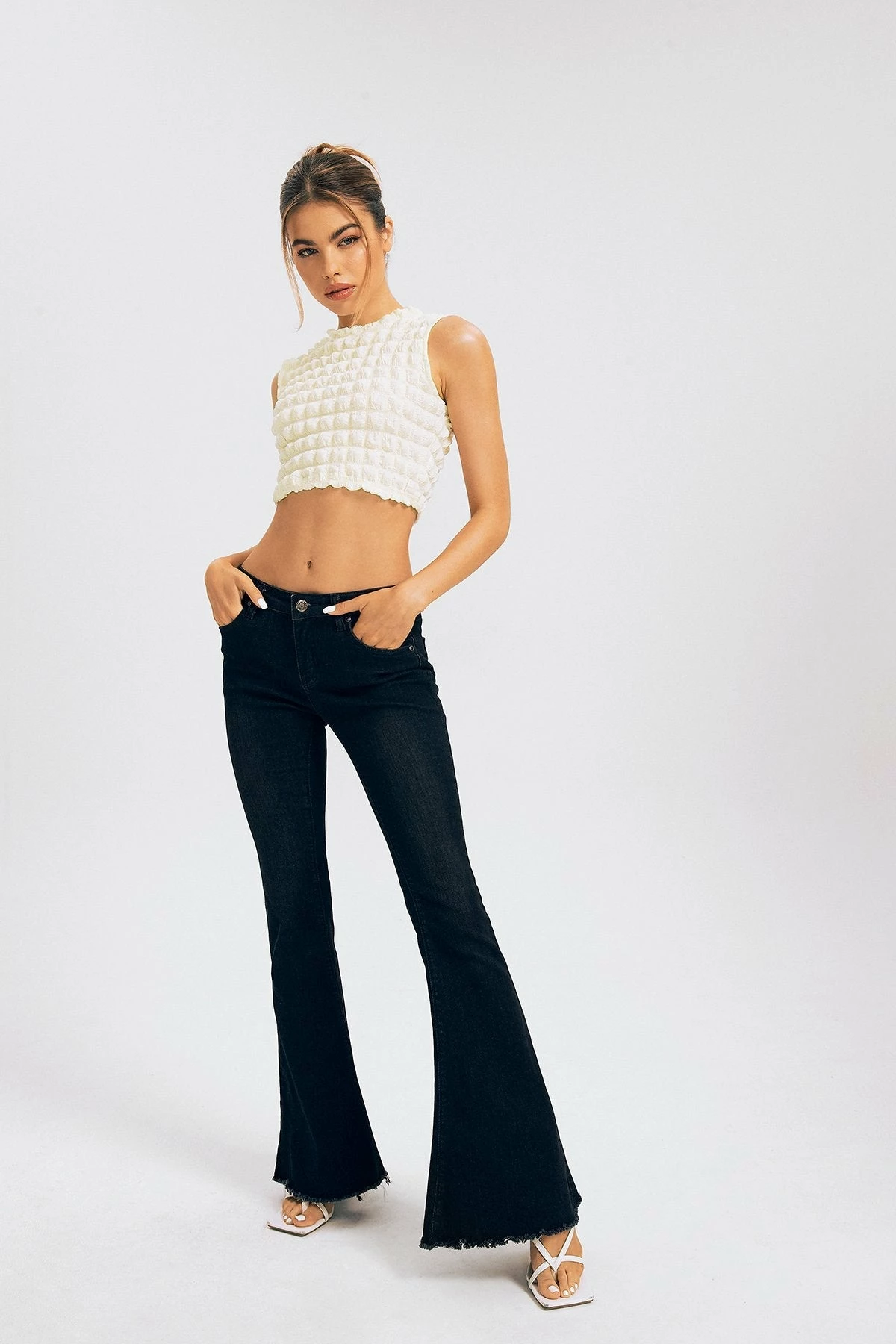 Solado Bubble Textured Lettuce Trim Sleeveless Crop Top 7 Solado Bubble Textured Lettuce Trim Sleeveless Crop Top - Image 5