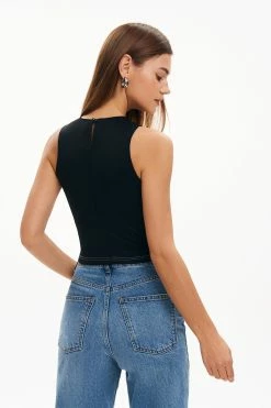 Alternative view of Solado Cut Out Top-stitching Crop Top