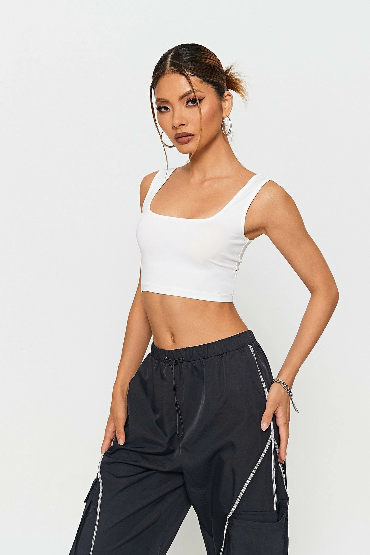 SOLADO Basic Square Neck Solid Sport Tank Top 4 SOLADO Basic Square Neck Solid Sport Tank Top - Image 2