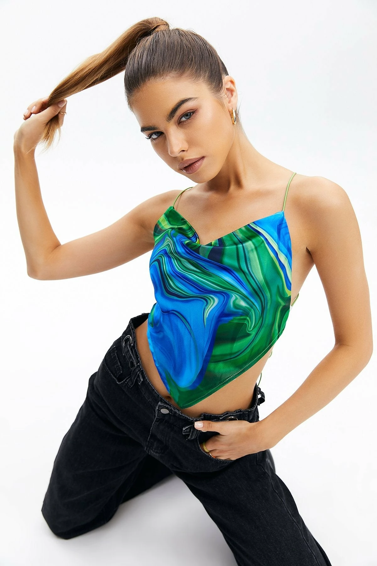 Solado Abstract Printed Backless Hanky Hem Tank Top 3 Solado Abstract Printed Backless Hanky Hem Tank Top