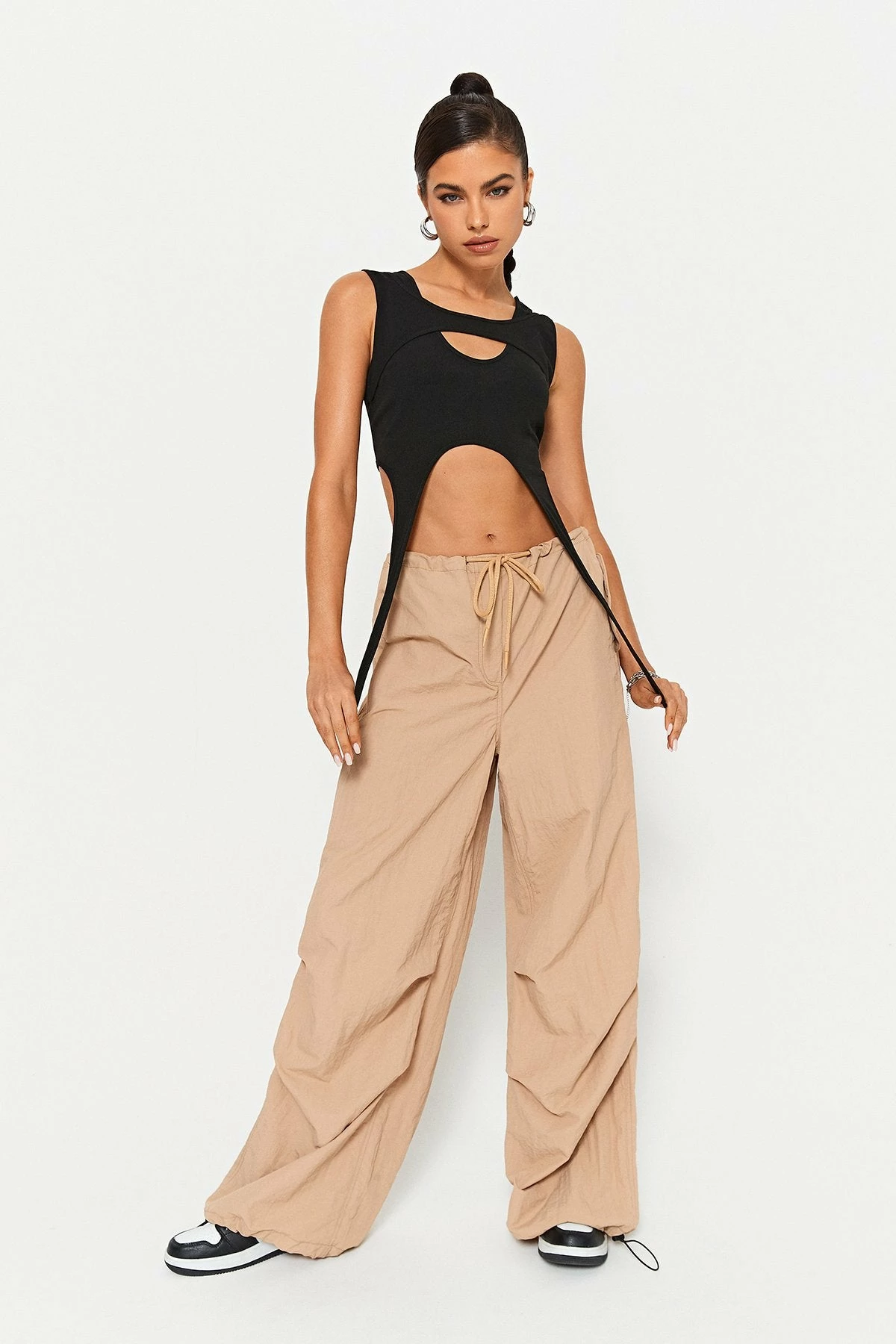 SOLADO 2 In 1 Cut Out Asymmetrical Hem Tank Top 5 SOLADO 2 In 1 Cut Out Asymmetrical Hem Tank Top - Image 3