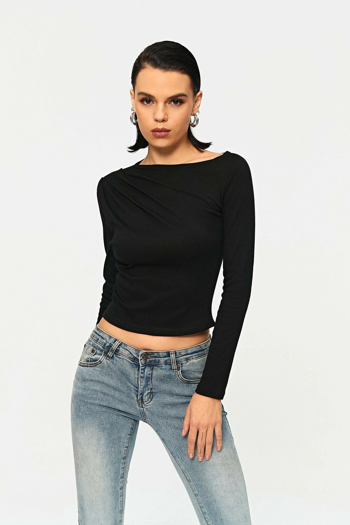 Solado Asymmetrical Neck Ruched Solid Long Sleeve Top 8 Solado Asymmetrical Neck Ruched Solid Long Sleeve Top - Image 6