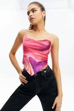 Solado Abstract Printed Backless Hanky Hem Tank Top 19 Solado Abstract Printed Backless Hanky Hem Tank Top -SOLADO Shop jpeg d4fa4bb8 7fcc 467e 8ce7 30fb9f39ae9e 1800x1800