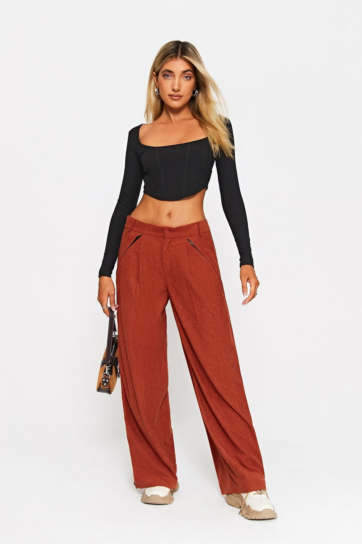 SOLADO Curved Hem Boning Ribbed Long Sleeve Crop Top 5 SOLADO Curved Hem Boning Ribbed Long Sleeve Crop Top - Image 3