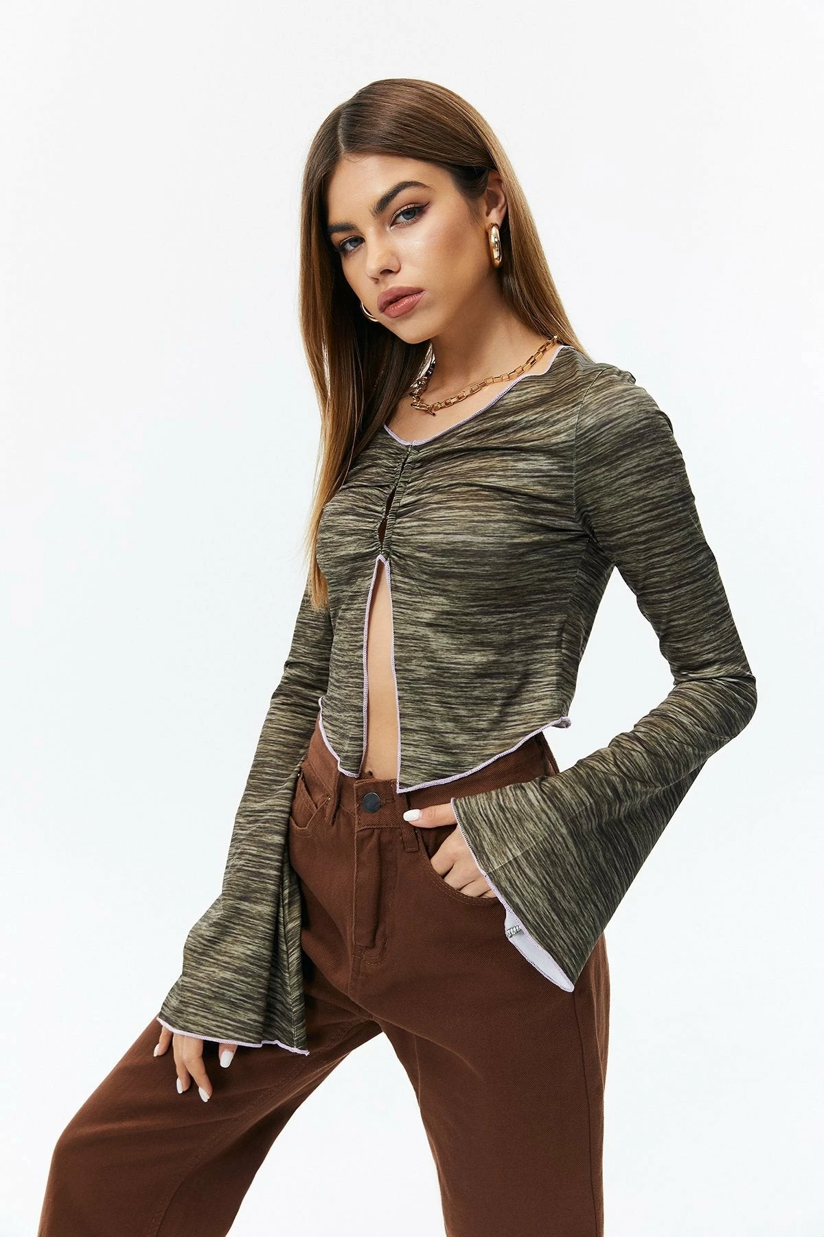 Solado Camo Print Flare Sleeve Split Crop Top 3 Solado Camo Print Flare Sleeve Split Crop Top
