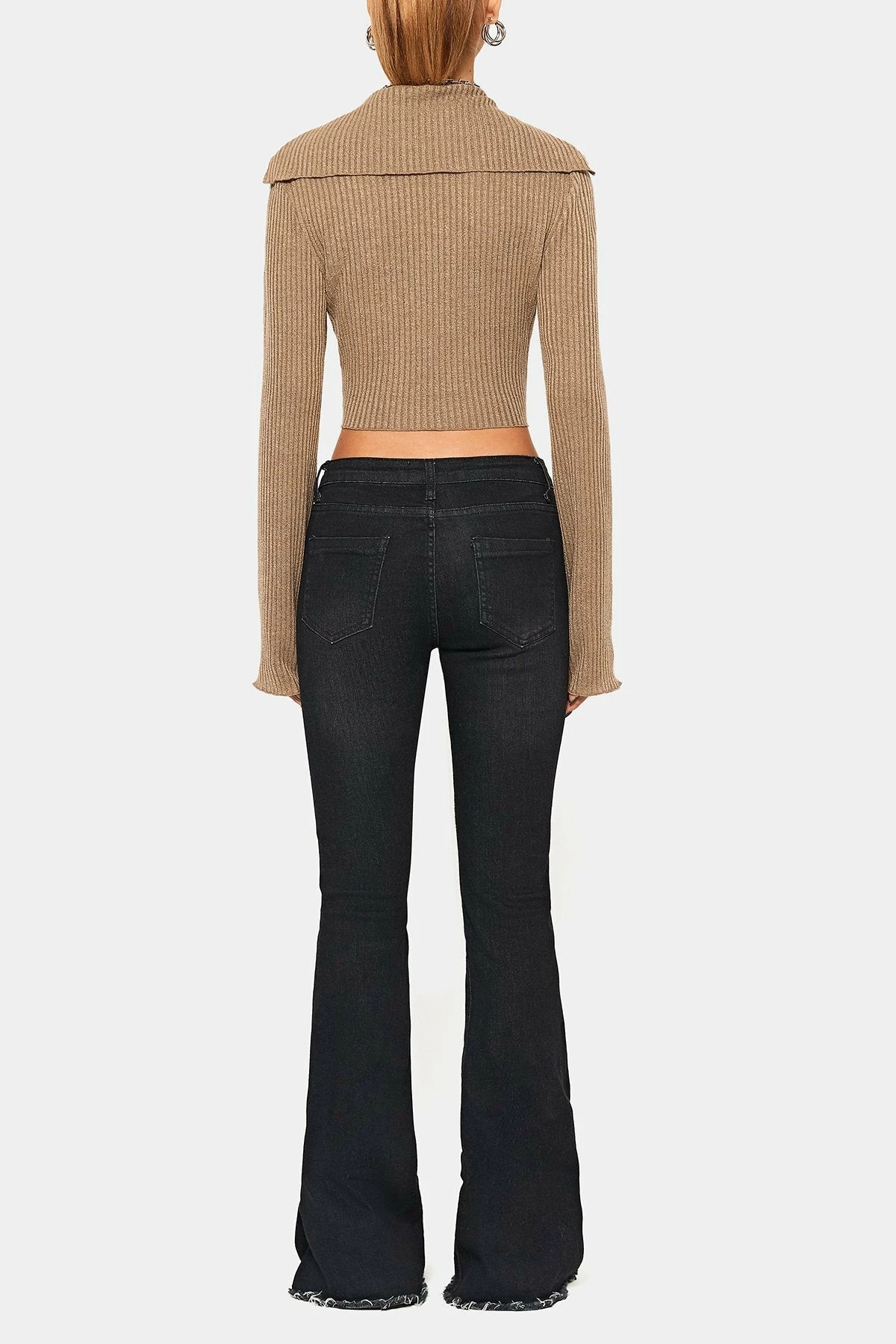 SOLADO Plunging Neck Wrap Hem Flared Sleeve Crop Top 9 SOLADO Plunging Neck Wrap Hem Flared Sleeve Crop Top - Image 7