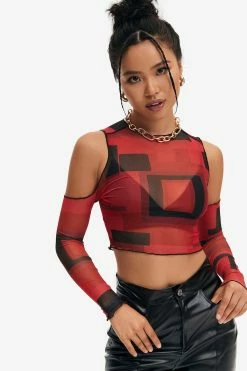 Solado Mesh Cold Shoulder Geometric Print Crop Top