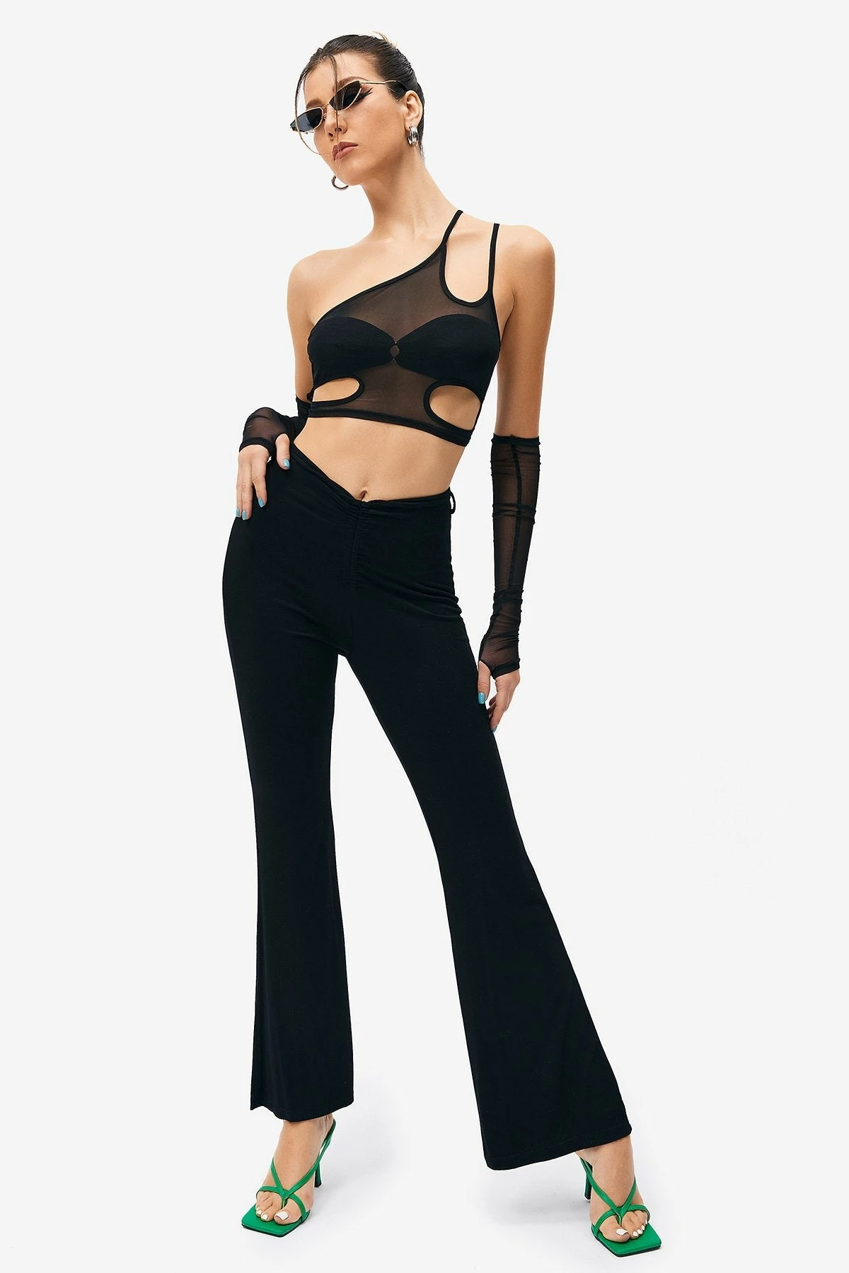 SOLADO Mesh Splicing Cut Out Backless Crop Top With Oversleeve 7 SOLADO Mesh Splicing Cut Out Backless Crop Top With Oversleeve - Image 5